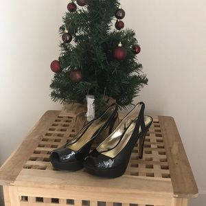 🚨 Winter Sale! Bebe peep toe stiletto