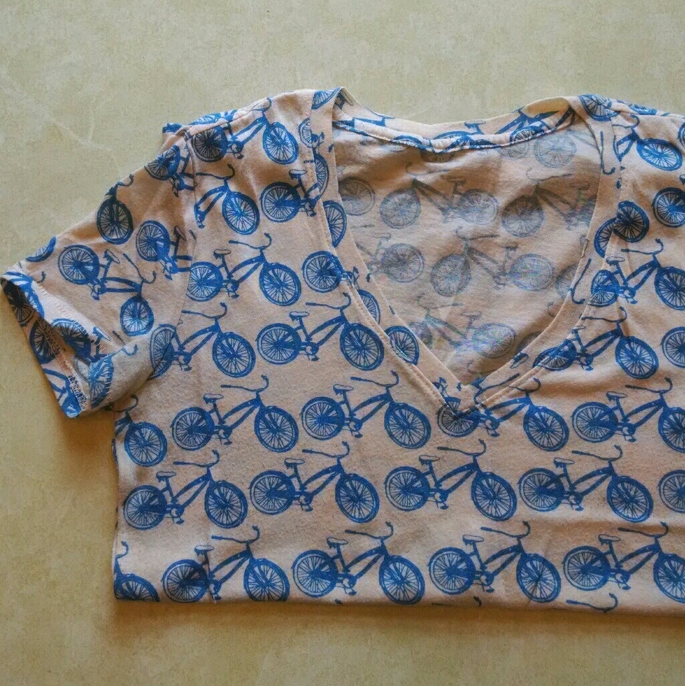 Urban Outfitters V-Neck Tee