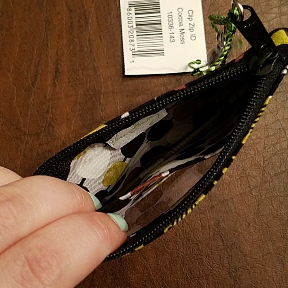 Vera Bradley Clip Zip ID - Picture 2 of 2