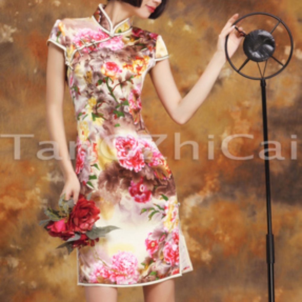 100% Silk Floral Chinese Chipao Dress
