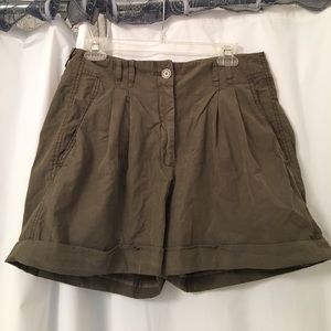 Stella McCartney olive shorts!