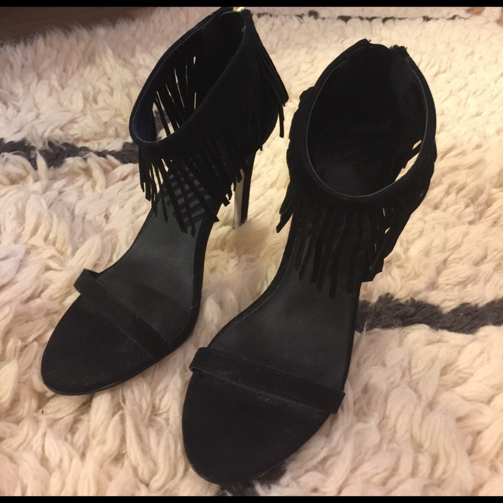 Sexy fringe heels