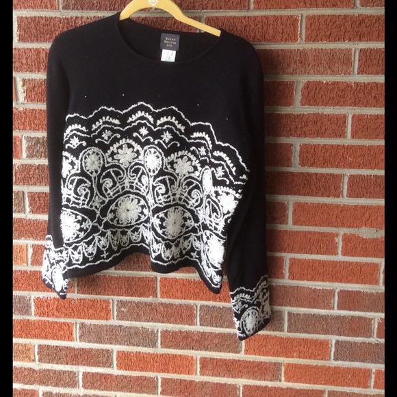 Susan Bristol Sweaters - Susan Bristol lace design sweater Size L