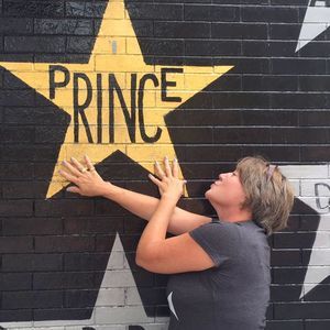 Meet your Posher, Deette