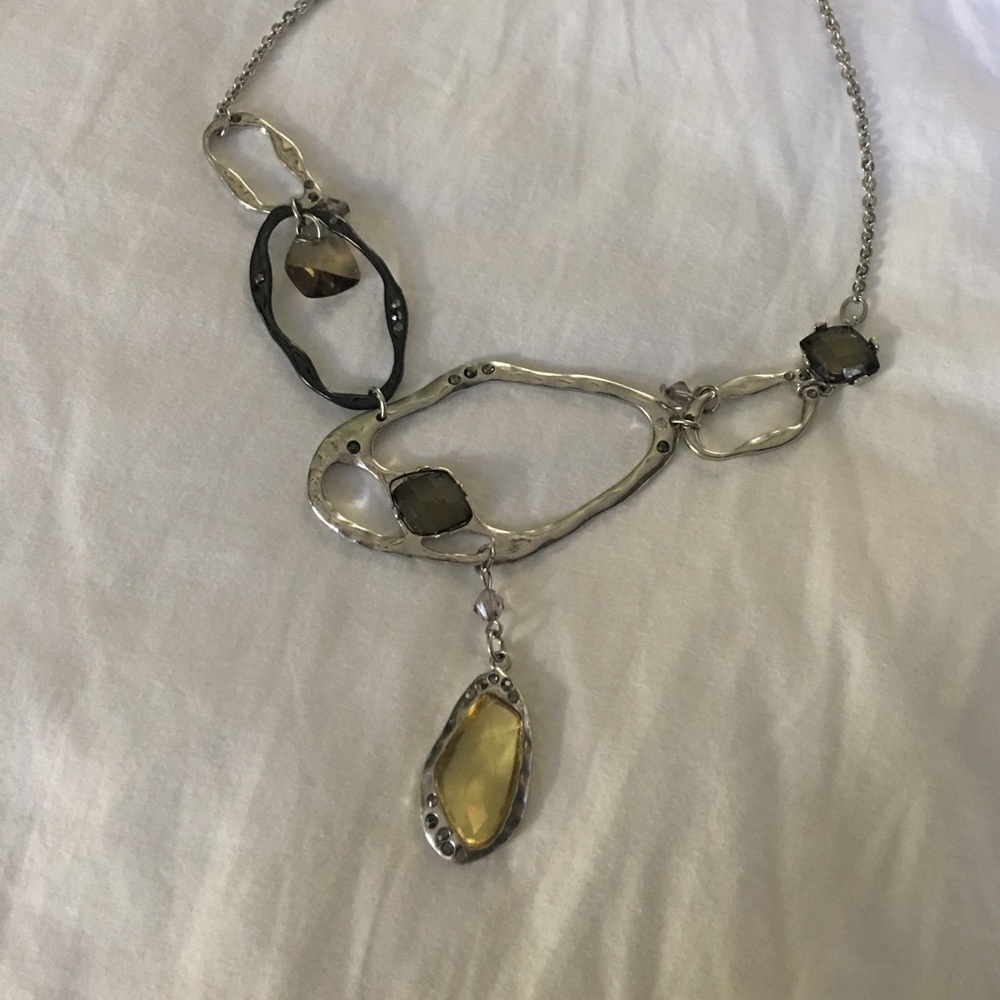 Necklaces - Picture 4 of 4