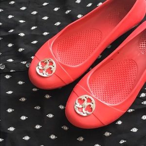 CROCS Red Flats