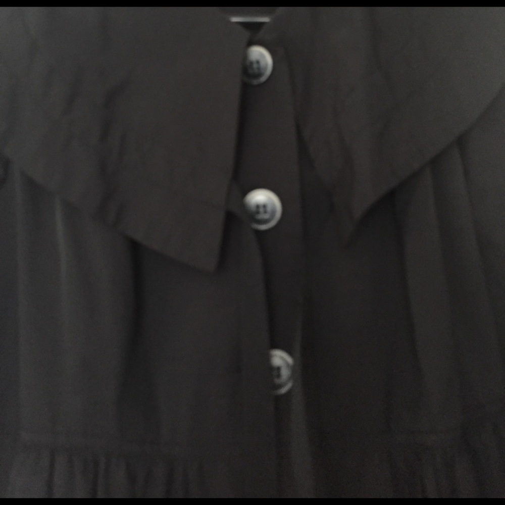 Black spring coat - Picture 2 of 3