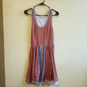 Cute dress with back cut out