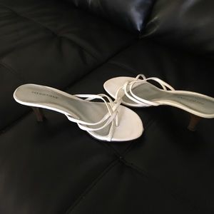 Size 7w white dress shoes