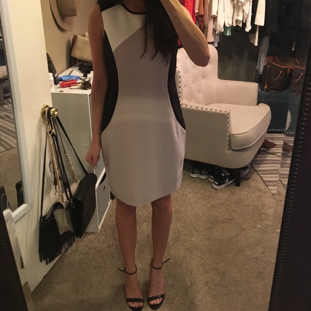 Very classy figure flattering dress
