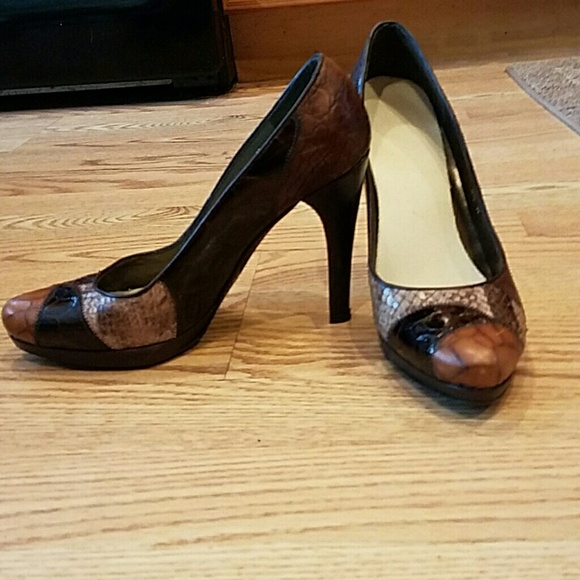 Stuart Weitzman patchwork heels! - Picture 2 of 3