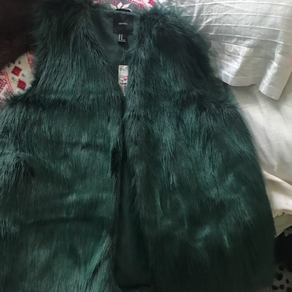 BRAND NEW FAUX FUR GREEN