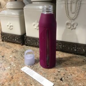 NWT Lululemon H2Om Glass/Silicone Water Bottle