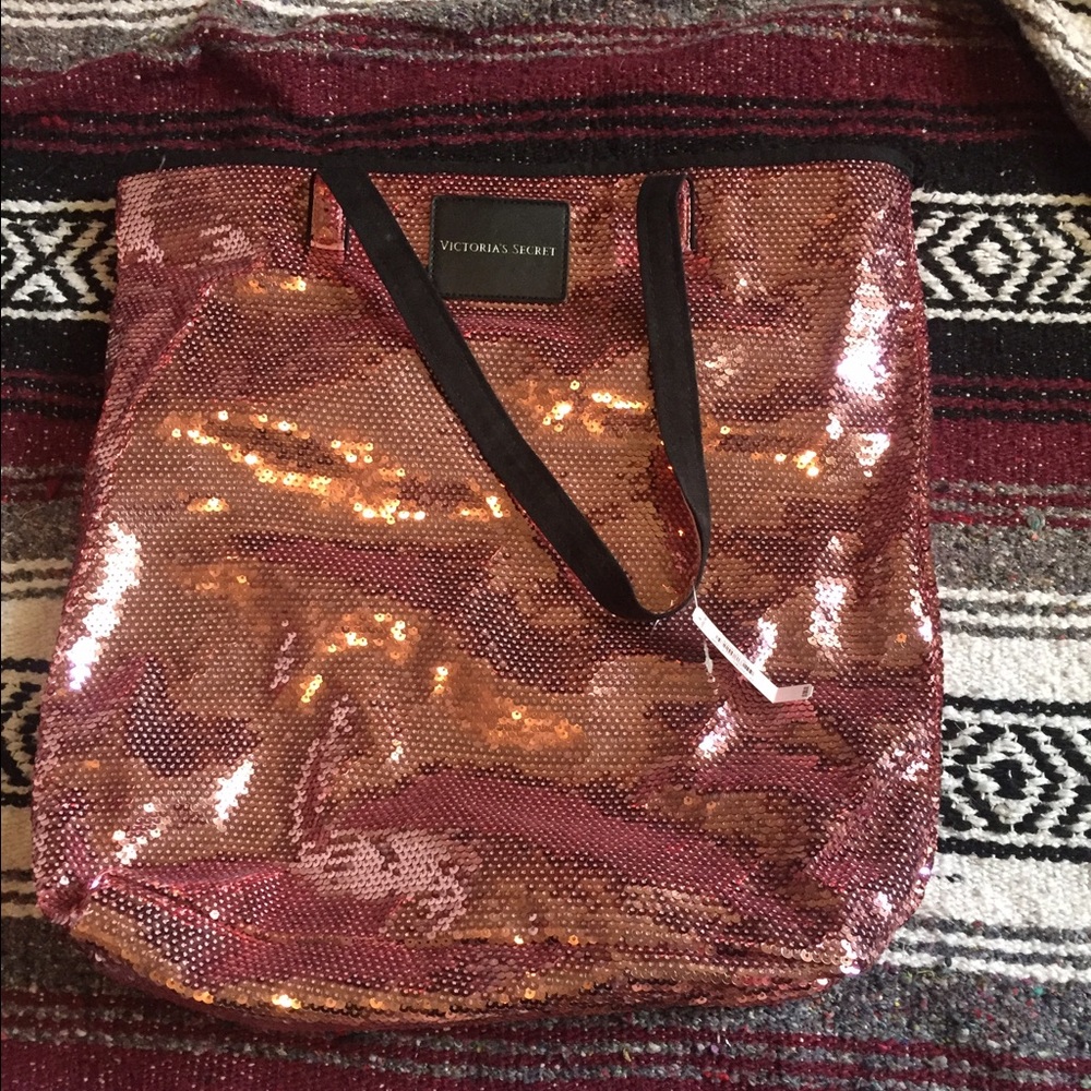 VS Pink limited edition tote