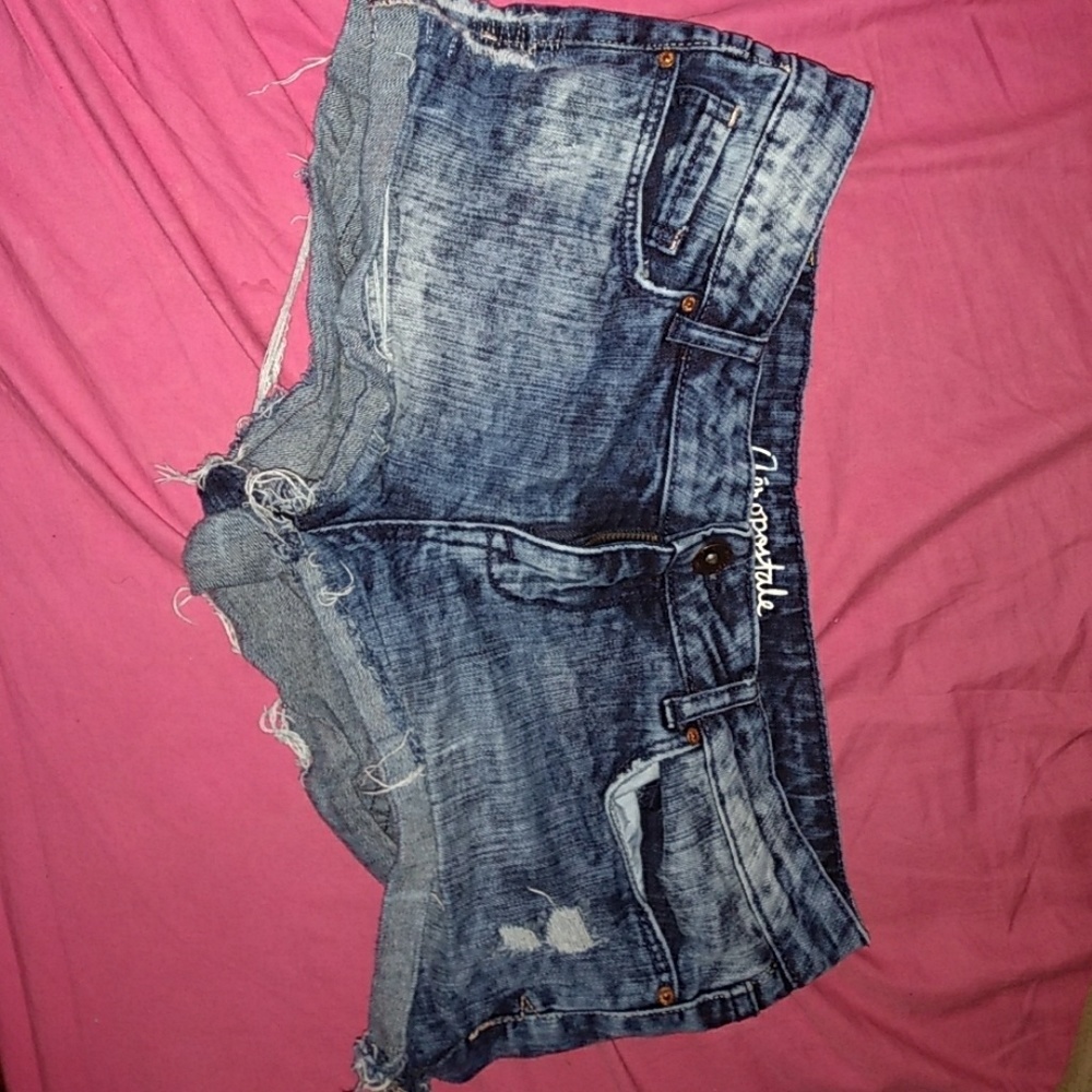 Short shorts