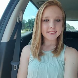 Meet your Posher, Katelyn