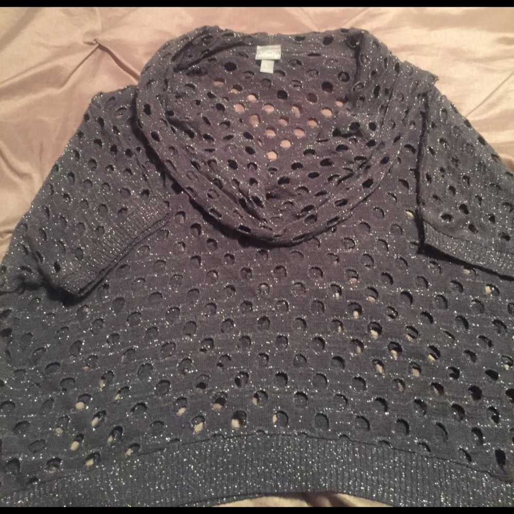 Shirt/Blouse - Picture 3 of 3