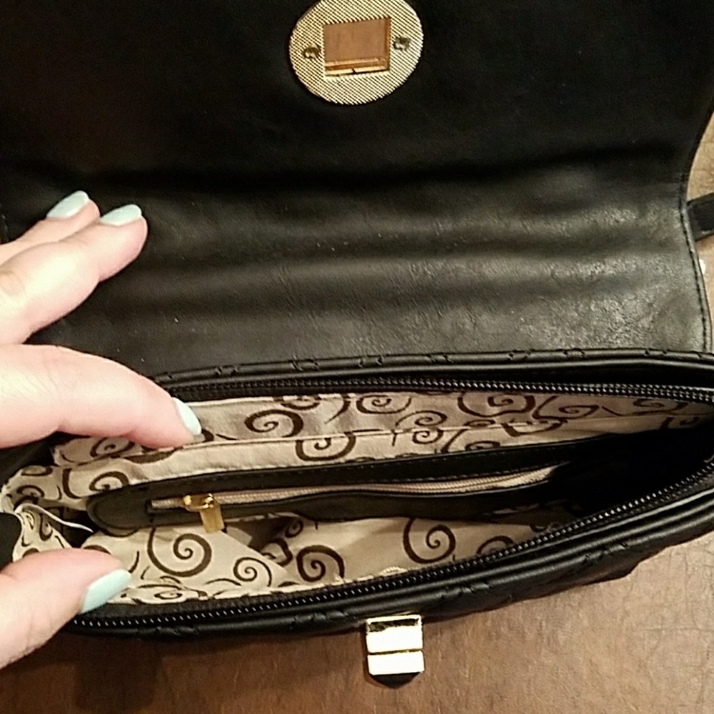 Purse - Picture 2 of 2
