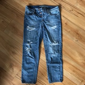 American Eagle Light Wash Boy Crop Jeans