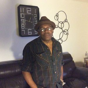 Meet your Posher, Skeeters