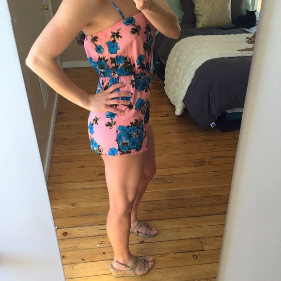 Pink Spaghetti Strap Floral Romper - Picture 4 of 5