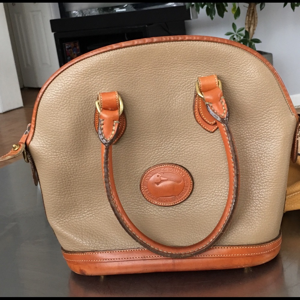 Dooney & Bourke Bag/ Bolide shapeB1294361