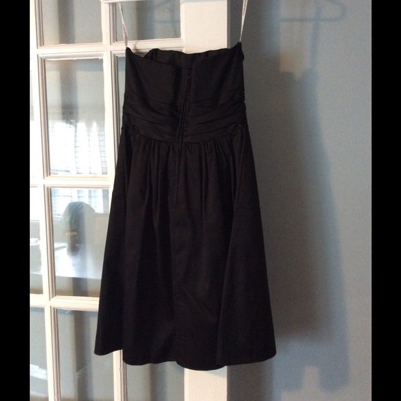 Black strapless dress with pockets! - Picture 2 of 4