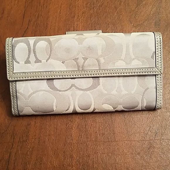 Coach Wallet - Picture 2 of 4