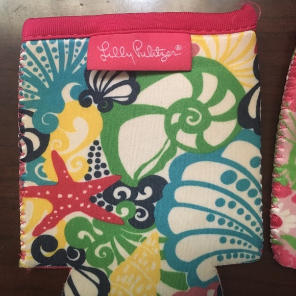 ❗️Lilly Pulitzer koozie set - Picture 3 of 5