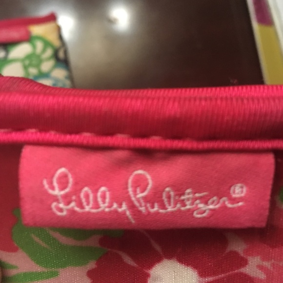 ❗️Lilly Pulitzer koozie set - Picture 5 of 5
