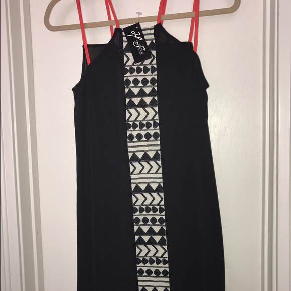 HAHA Dress - Picture 3 of 3