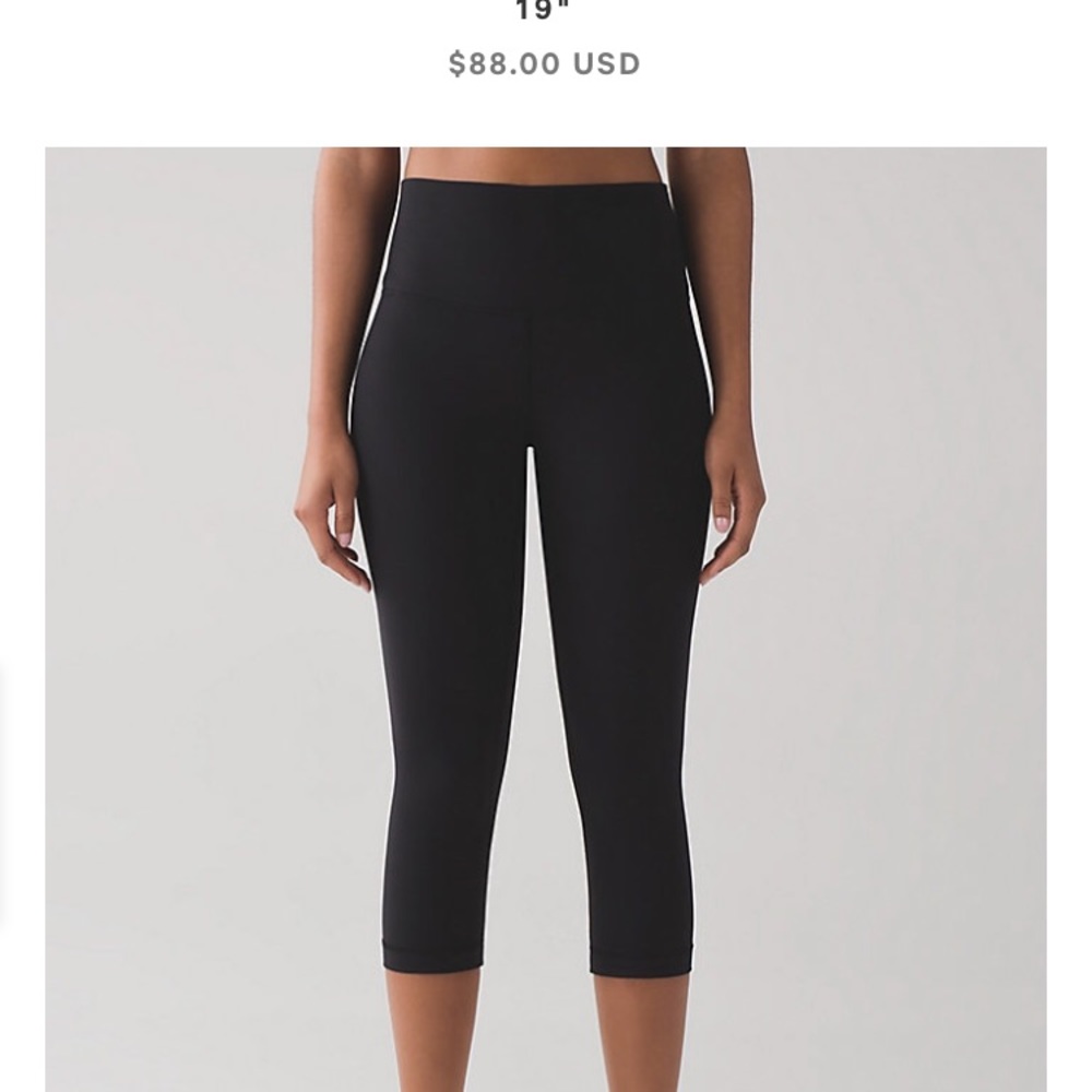 Lulu Lemon 3/4 cropped Wunder Under