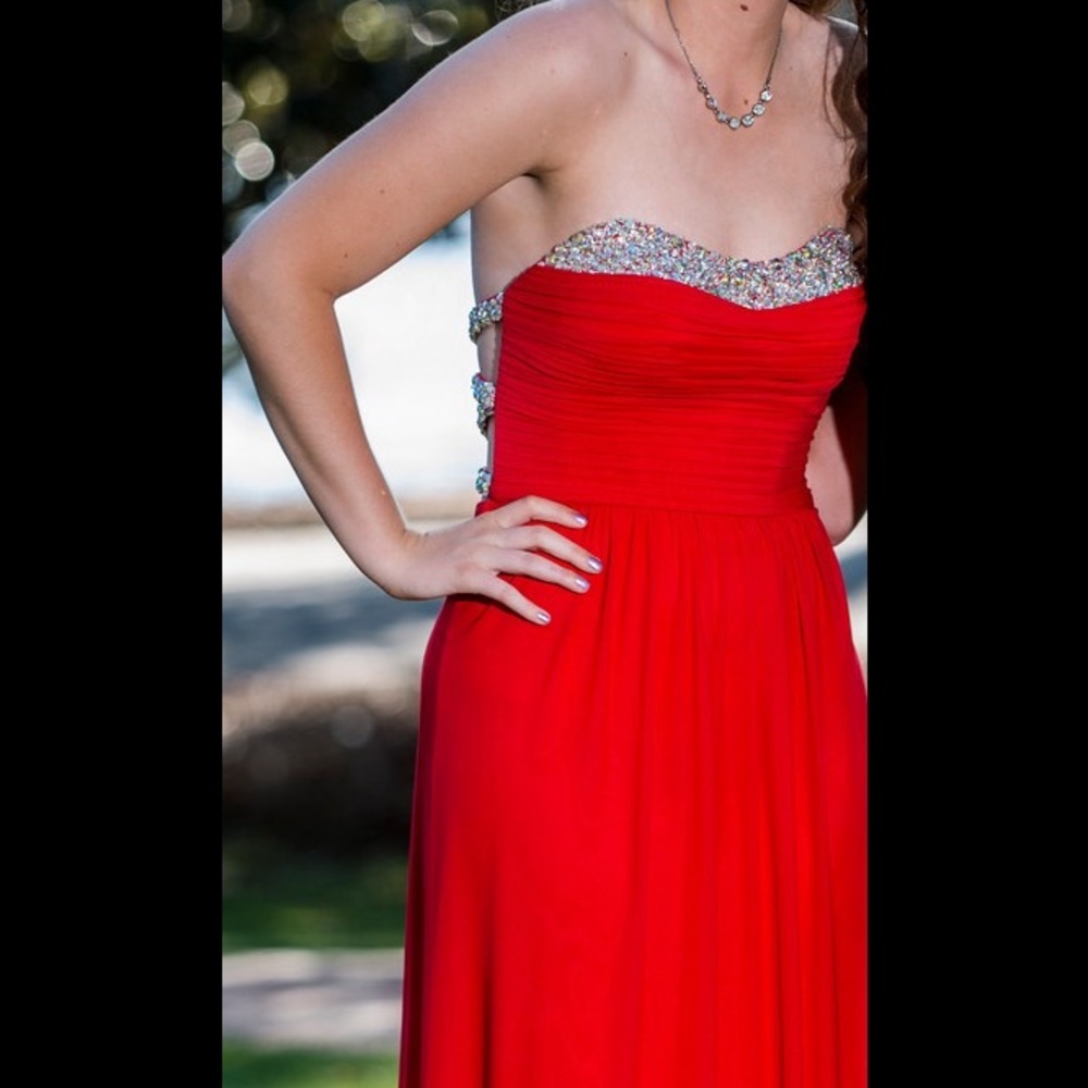 Red prom dress