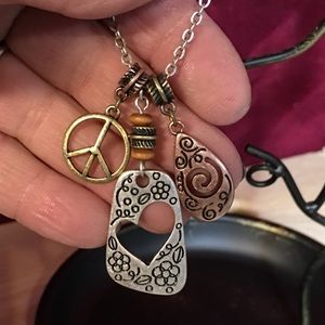 Leah Sophia piece necklace