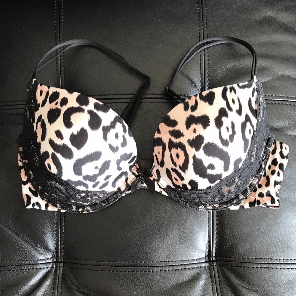Victoria's Secret very sexy push up bra
