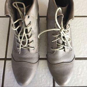 Ankle boots size 9