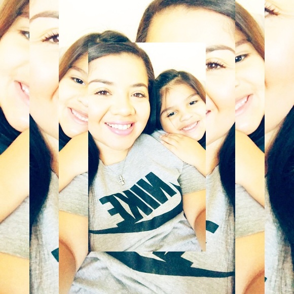 Meet your Posher, Jesenia - Picture 6 of 6