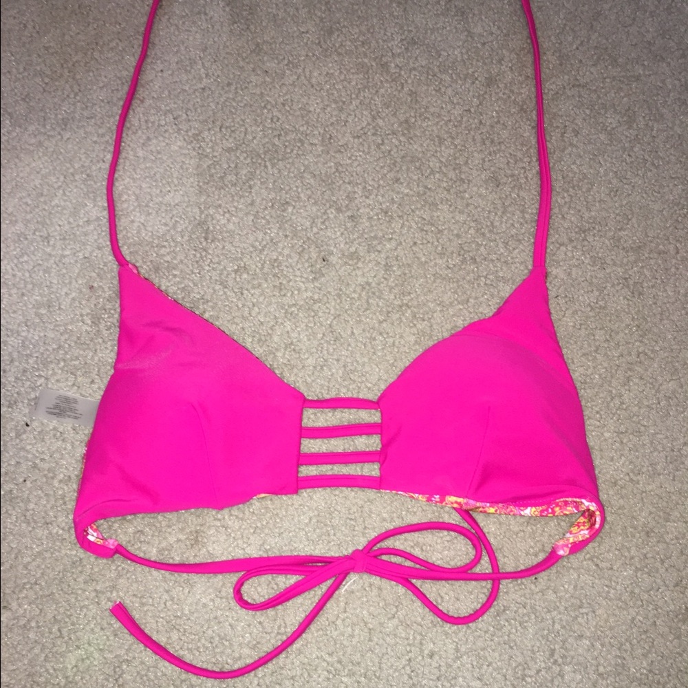 Reversible bikini top