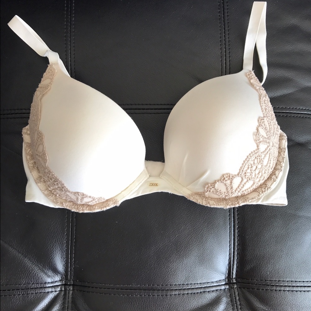Victoria's Secret fabulous push up bra FLASH SALE