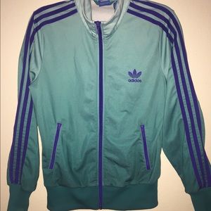 Adidas jacket ‼️