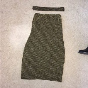 Bodycon strapless dress with choker