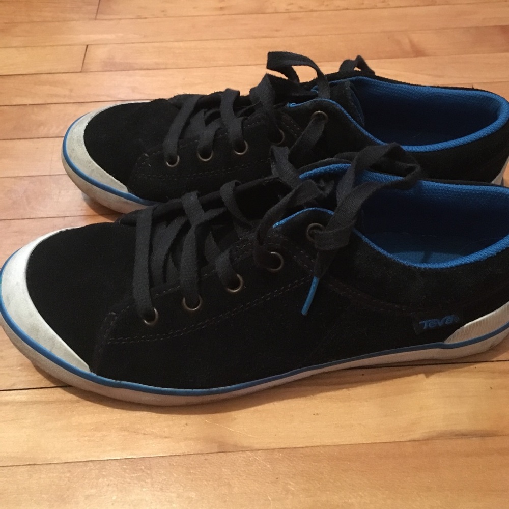 Teva Freewheel Suede 9.5