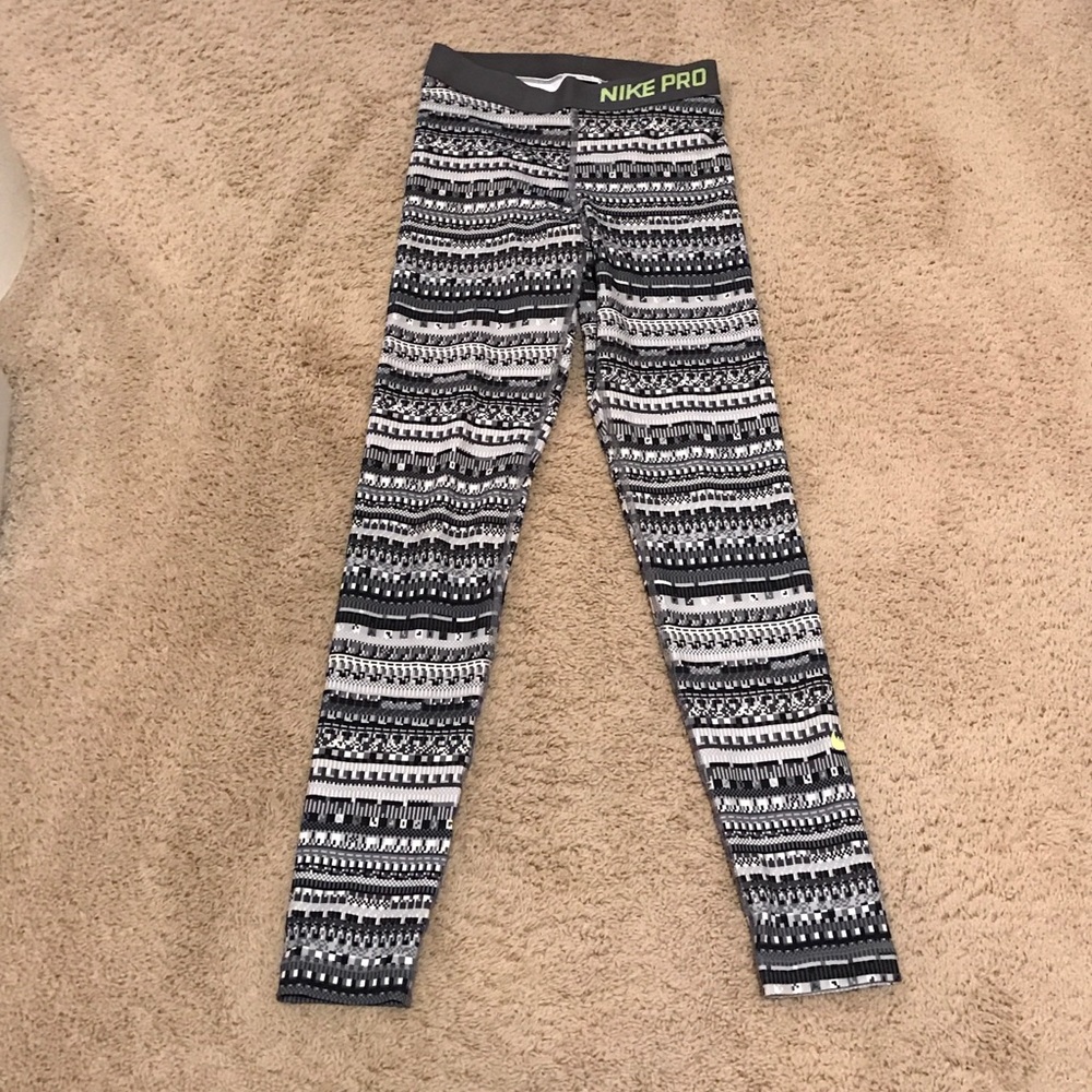 Nike Pro pants - Picture 3 of 3