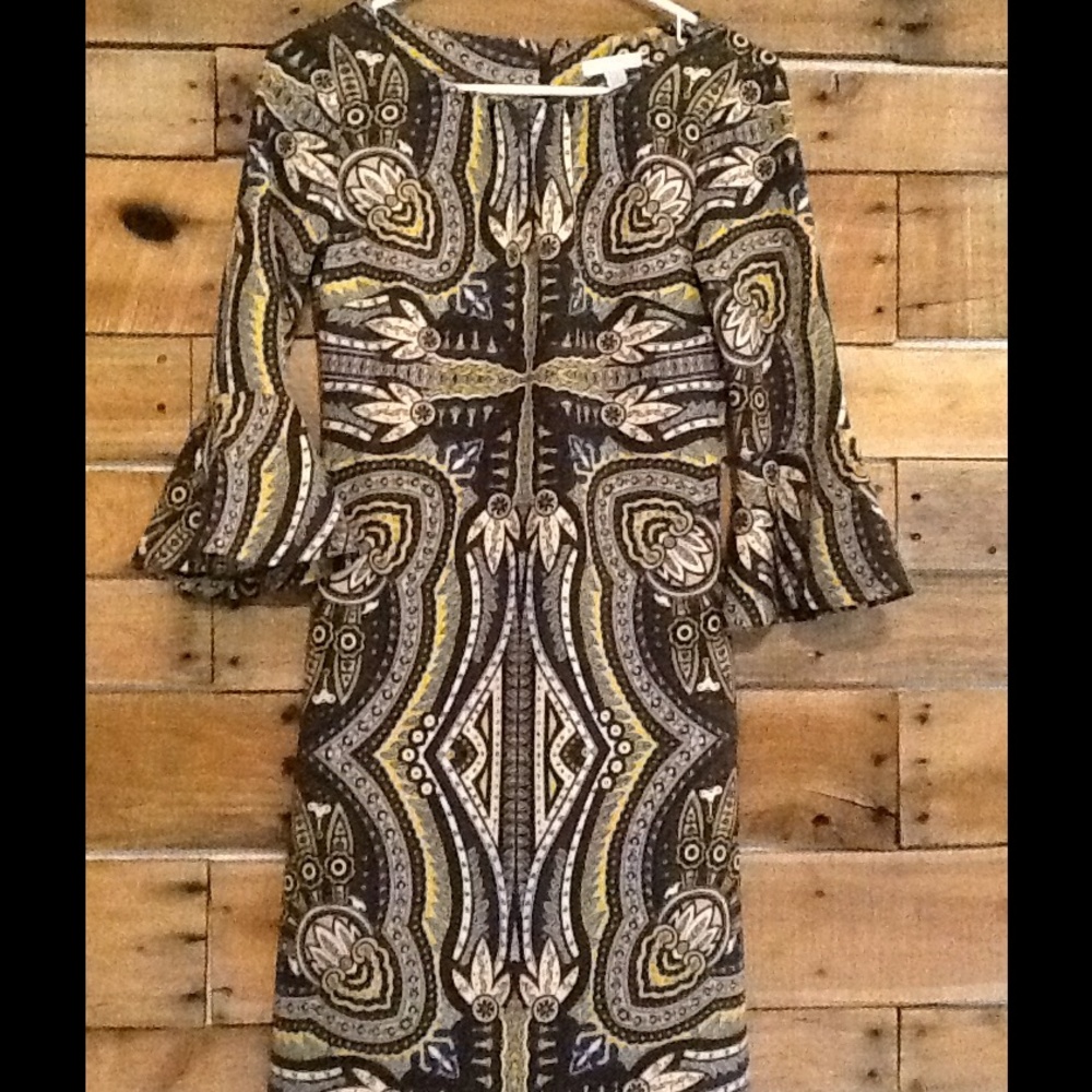 Cute Retro-style Dress with Bell Sleeves