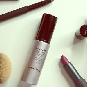 Hourglass Immaculate Liquid Powder Foundation