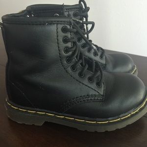 Toddler Dr. Martens Brooklee Boots