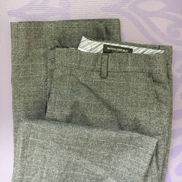SOLD Plaid Banana Republic Trousers - Picture 3 of 5