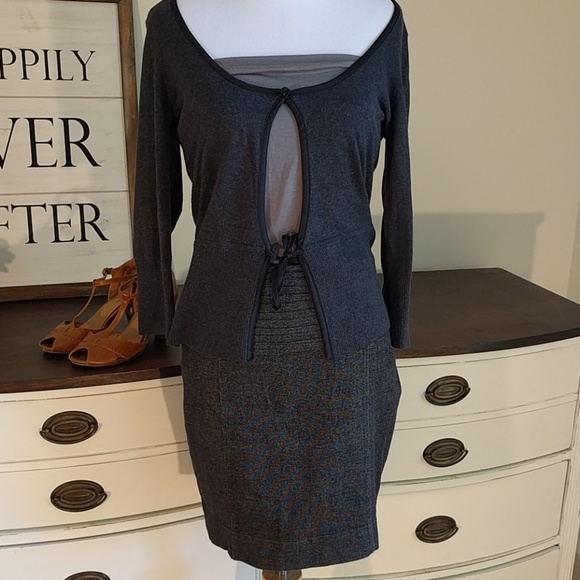 Anthropologie stretchy gray pencil - Picture 3 of 8