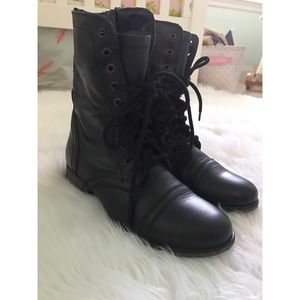 NEW Steve Madden Troopa Boots 8.5