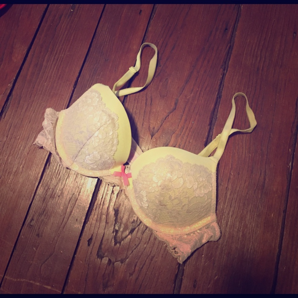 Victoria Secret Dream Angels Neon Lace Push Up Bra